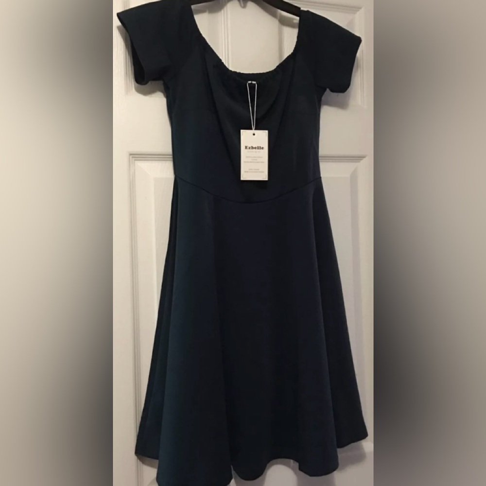 Ezbelle Clothing Green Dress SMALL New w/Tags!